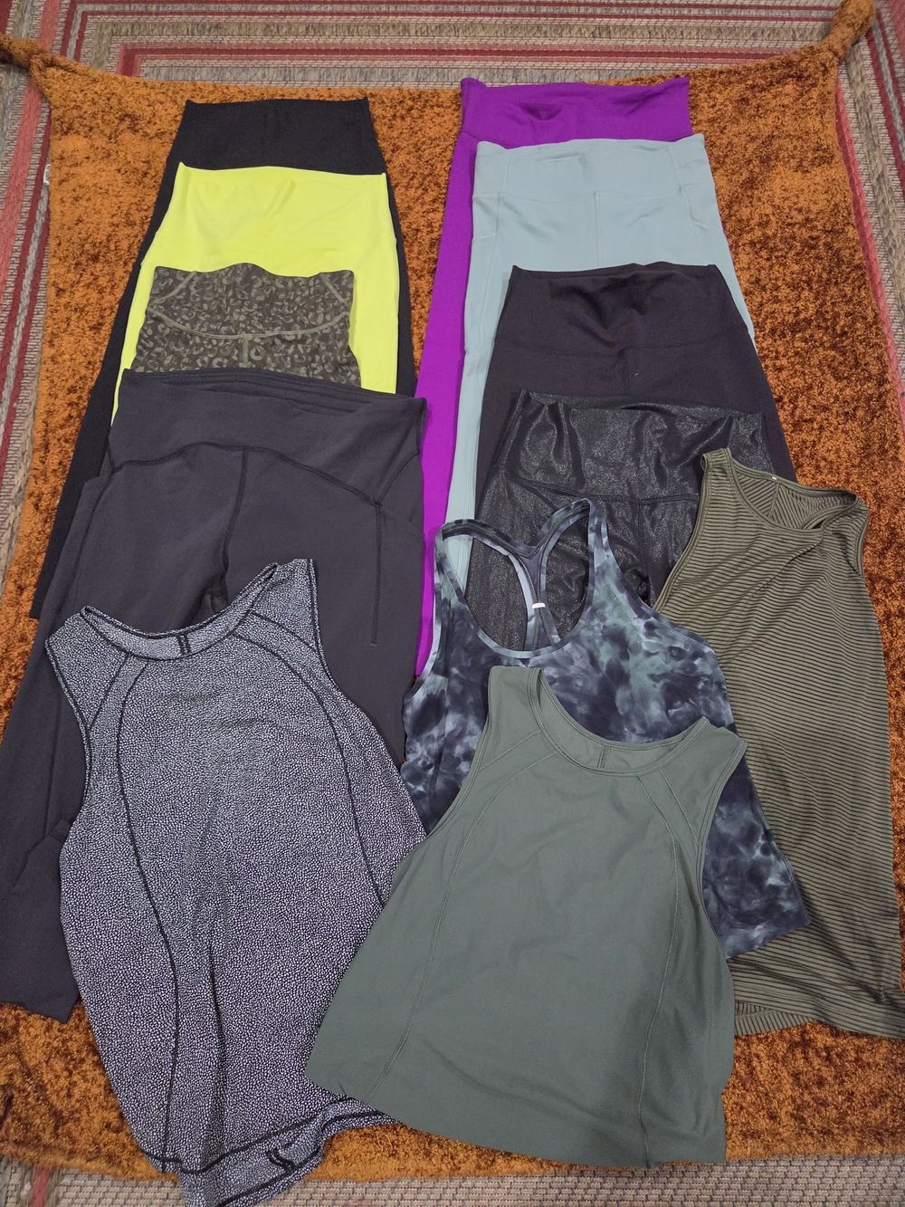 Lululemon Bundle Different Sizes 12 Pz